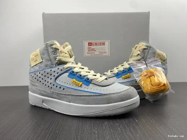 Jordan Retro Union Fog Grey DN3802-001 2 0518